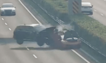 Distracted Driver Smashes into Lamborghini on Chinese Motorway