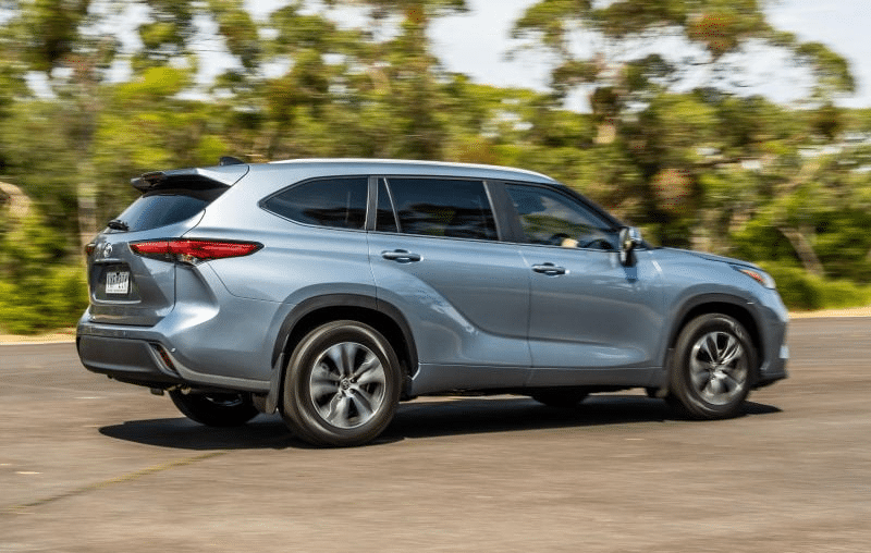 Toyota Recalls Over 30,000 Kluger SUVs for Potential Safety Hazard